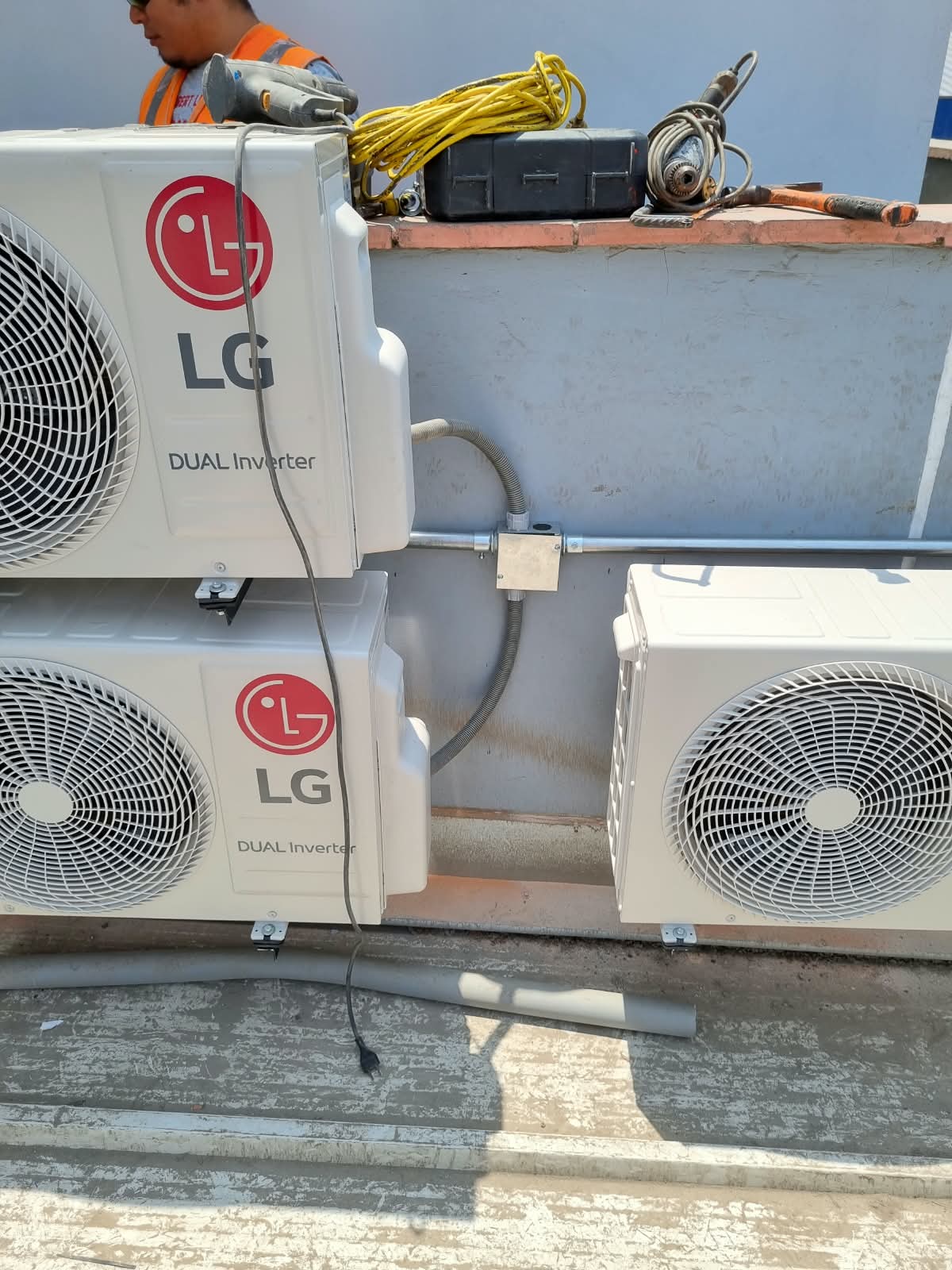 Instalación de equipo de aire acondicionado