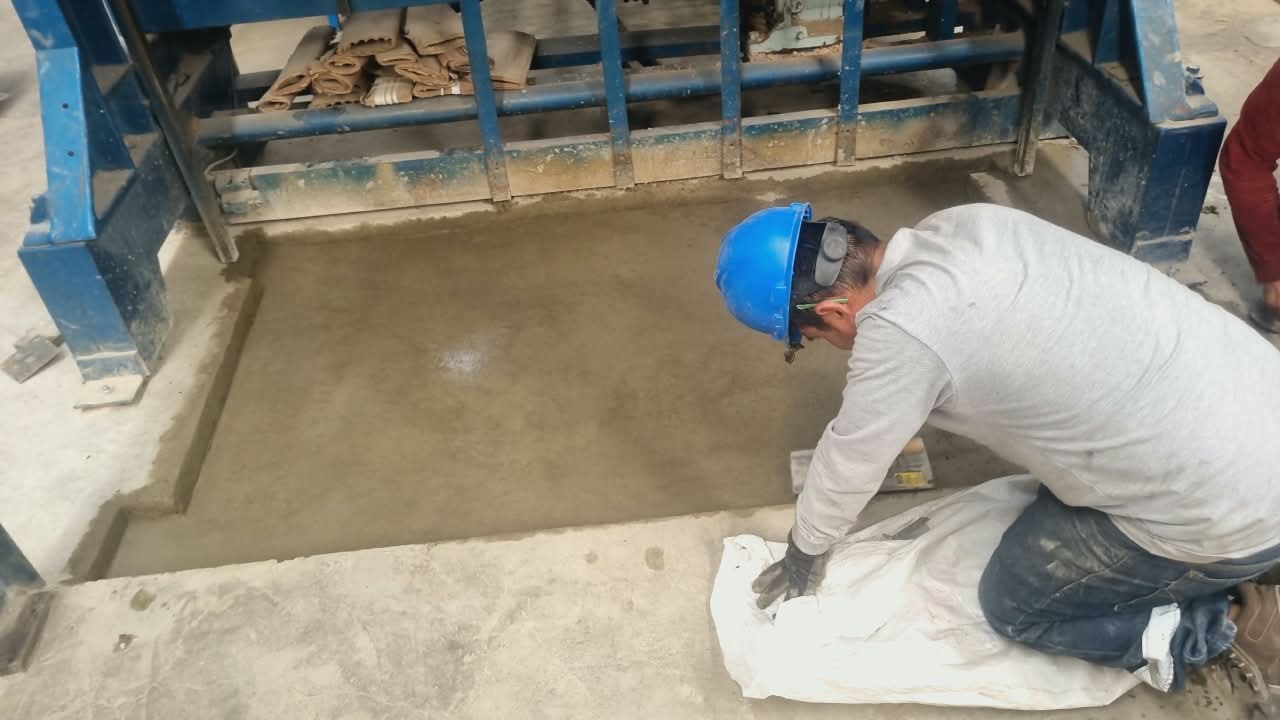 Avance de base para maquinaria pesada