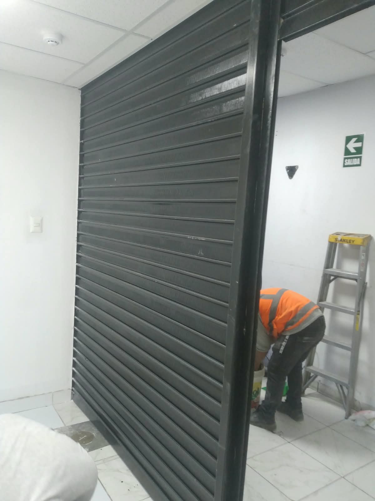 Acabados en remodelación de local comercial